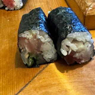 〆鯖と大葉の巻き寿司