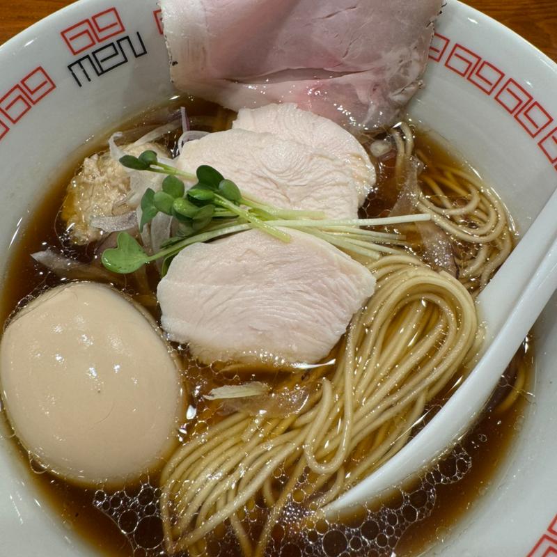 鶏薫る醤油六九麺(noodle kitchen 六九麺)