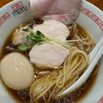 鶏薫る醤油六九麺