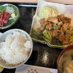 馬ホルモン焼き