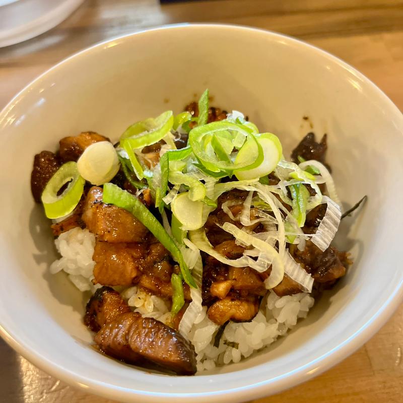 チャーシュー丼(ラーメンの店 せせらぎ)