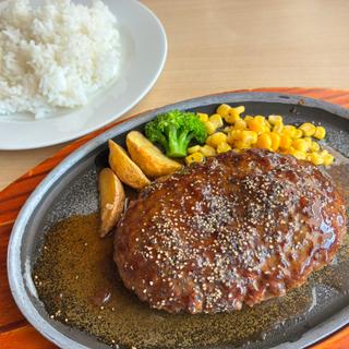 グランペッパーハンバーグ（ライス付）(ジョイフル 草津店 （Joyfull）)