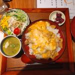 極上親子丼(丸鶏はじめ)