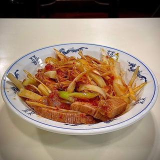 チャーシューとかまぼこの辛し和え