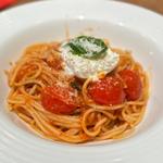 トマトソースとリコッタチーズと(Yotteria GAKU)