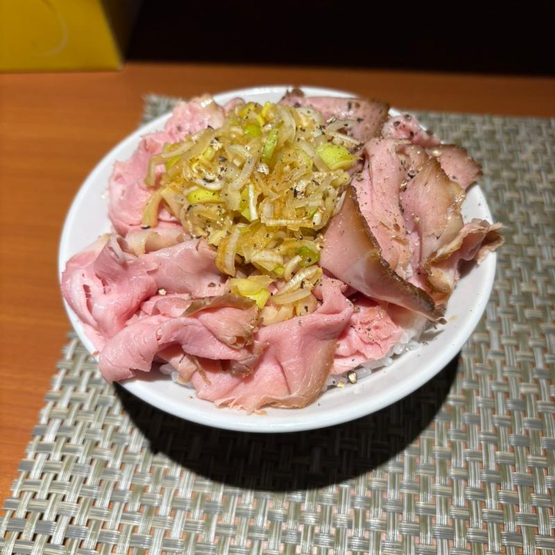 チャーシュー丼(麺庵いぶし)