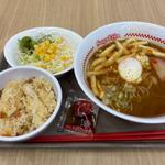 味噌煮込み風ラーメン　五目、サラダセット