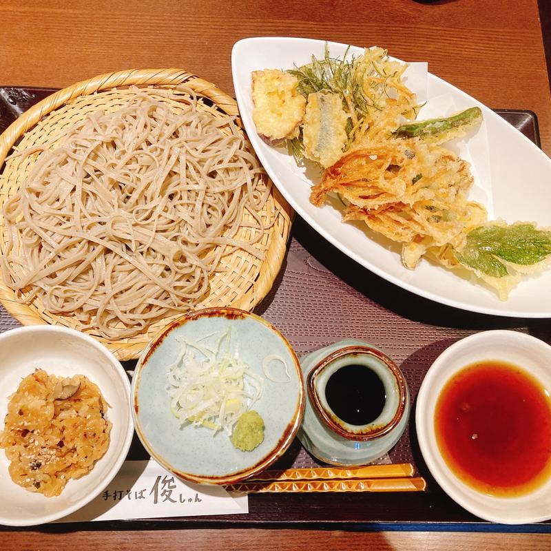 野菜天ぷらせいろ膳(手打ちそば 俊)