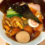 飛騨ジャンボなめこ中華そば(中華そば 四つ葉)