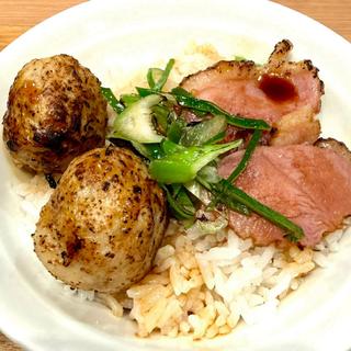 鶏つくね丼(中華そば 四つ葉)