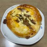 テリヤキチキンとたまごパン