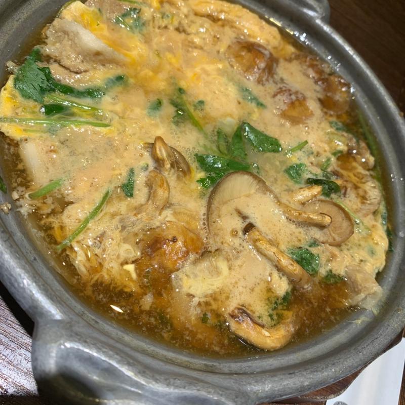 みつばと山なめこと豚肉の玉子とじ(清龍 池袋西口店)