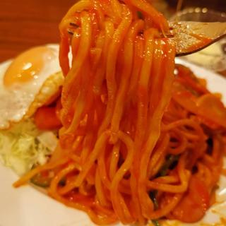 ベーコンエッグナポリタン(DEPOT デポ)