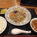 豚肉ともやし炒め定食