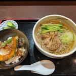 冷やし肉蕎麦　小天丼