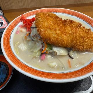 鳥かつちゃんぽん(美東ちゃんぽん亭)