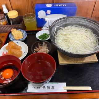 地獄炊きうどん(竹酔亭 （ちくすいてい）)