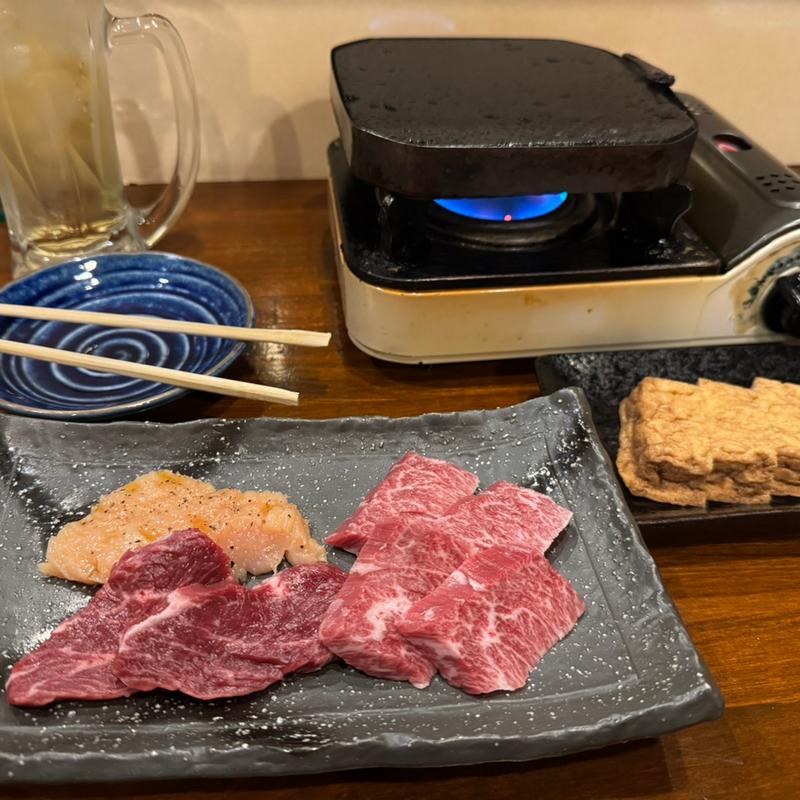 サガリ、ハラミ、厚揚げ、上ミノ(溶岩焼肉居酒屋 ビーンズ)