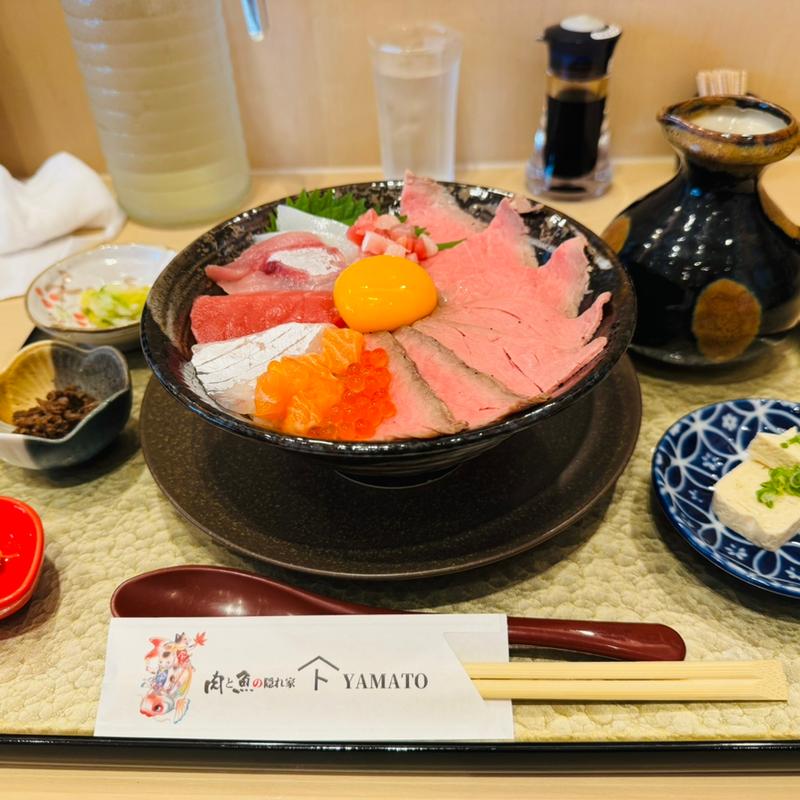 特選ヤマト丼(肉と魚の隠れ家YAMATO 姫路城前店)