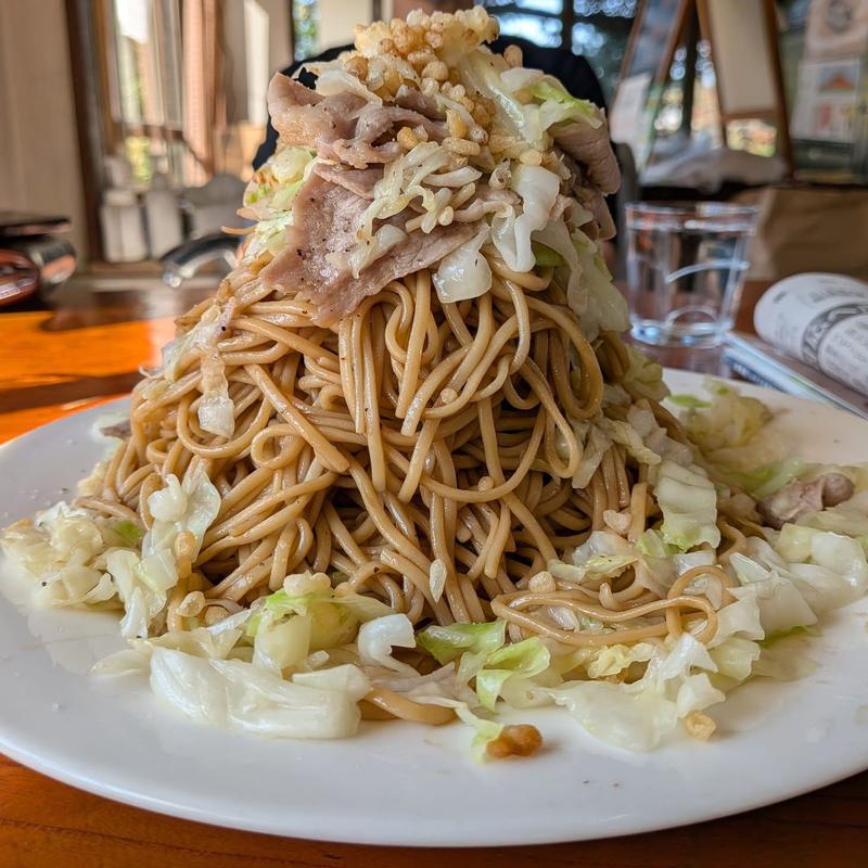 肉焼きそば(志保沢商店)