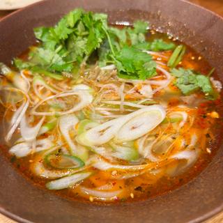 麻辣フォー(餃子といえば芭莉龍(バリロン))