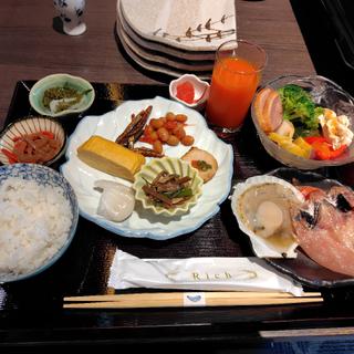 モーニングビュッフェ(びわこ緑水亭 )