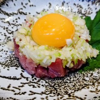 まぐろ塩ユッケ(町鮨とろたく 上大岡店)