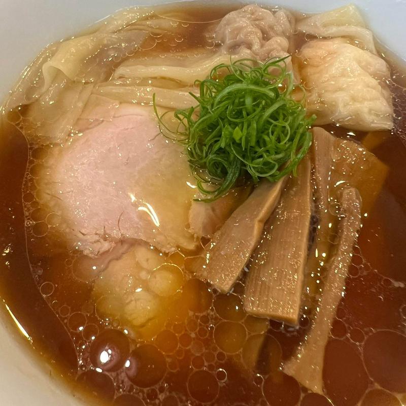 醤油ワンタン麺(らぁ麺 麦一粒)