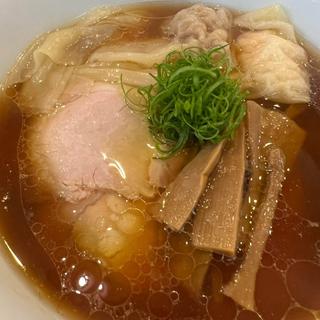 醤油ワンタン麺(らぁ麺 麦一粒)