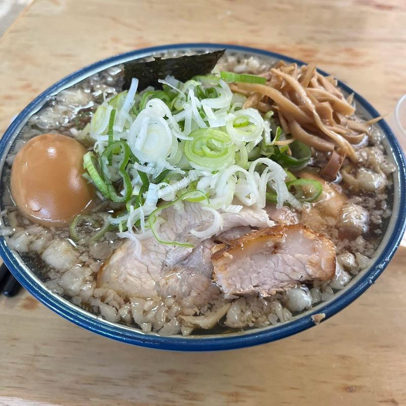 ラーメン(らーめん　満び)