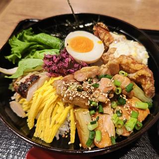 鶏五味丼(鶏五味 上大岡店)