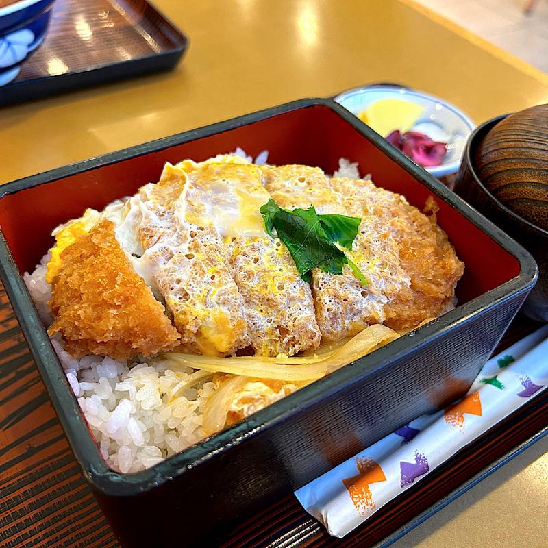 かつ重(赤井食堂福島競馬場店)