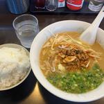 ガーリックチーズ味噌ラーメンライス(らーめん竜屋)