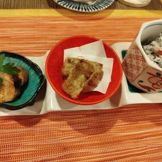 お通し(釜飯と和食 旬)