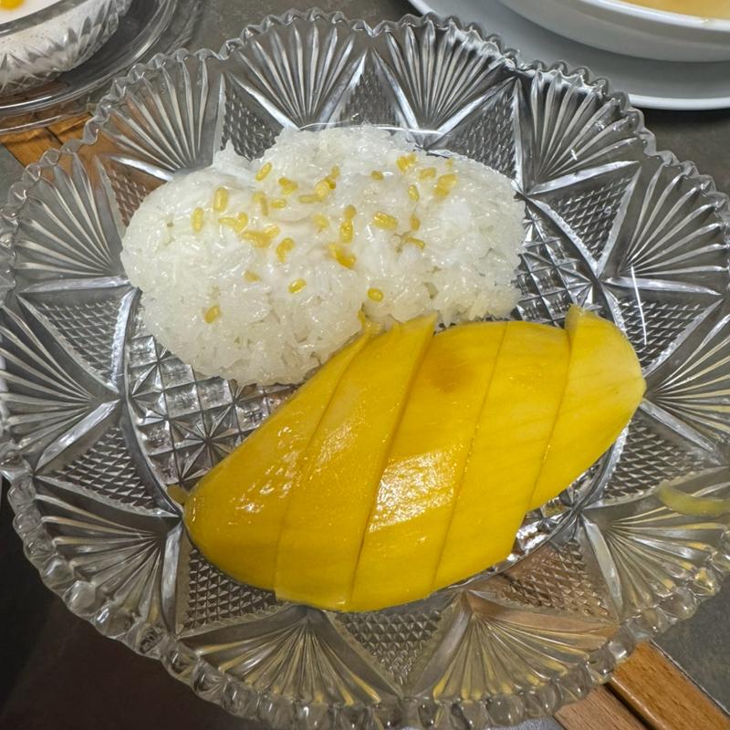 カオニャオマムアン(タイレストラン イサーン)