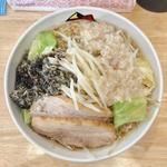 黒脂肉ラーメン(脂マシ、ニンニク少なめ)(男坂ぶ太郎／黒飯屋)