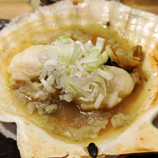 活ほたてバター焼き(貝 刺身専門店 しらはら 関内)