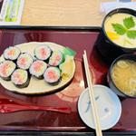 ランチ名物ジャンボ茶碗蒸し・ねぎとろ巻