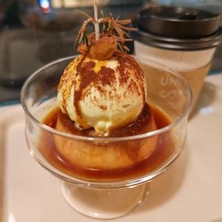 かためのプリンアラモード(UNI COFFEE ROASTERY 横浜関内南口)