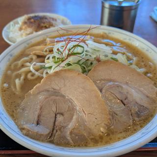 味噌中華(中華そば 雲ノ糸 鶴岡本店)