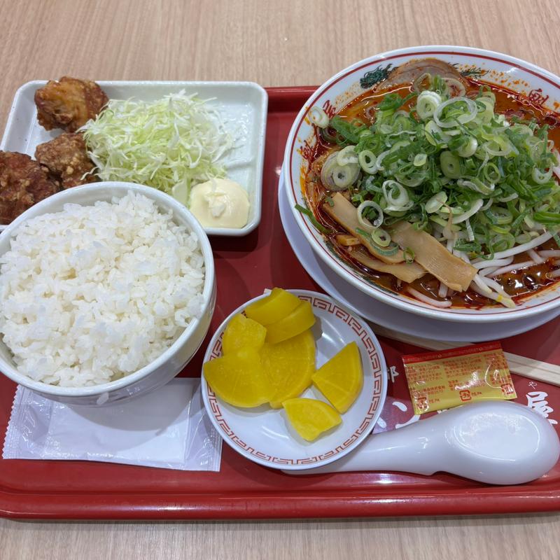 辛味噌ラーメンと唐揚げ定食ご飯大(ラーメン魁力屋 イオンモール岡崎店)