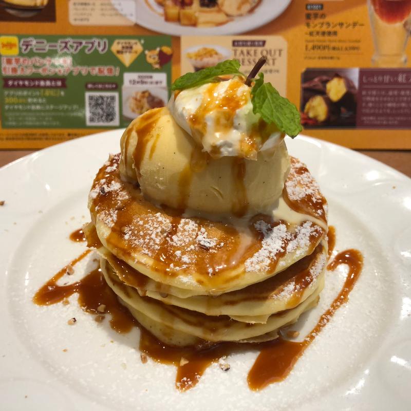 キャラメルハニーパンケーキ（3枚）(デニーズ 梅島店)