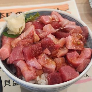 天然ぶつ切りマグロ丼 ご飯大盛り(大和食堂)