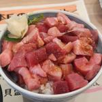 天然ぶつ切りマグロ丼 ご飯大盛り(大和食堂)