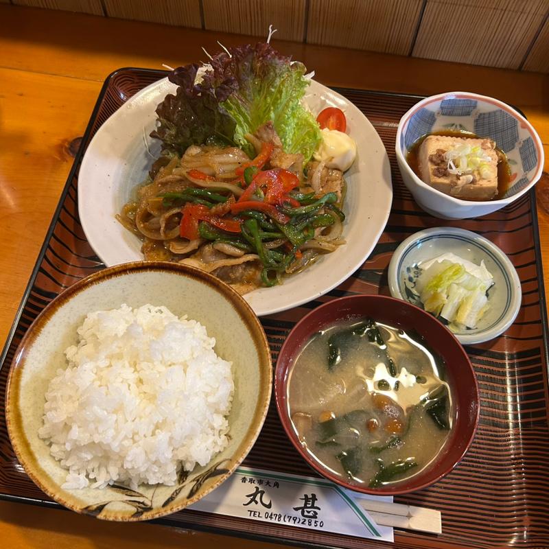 豚生姜焼き定食　豚バラ(丸甚)