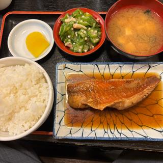 赤魚の煮付け定食