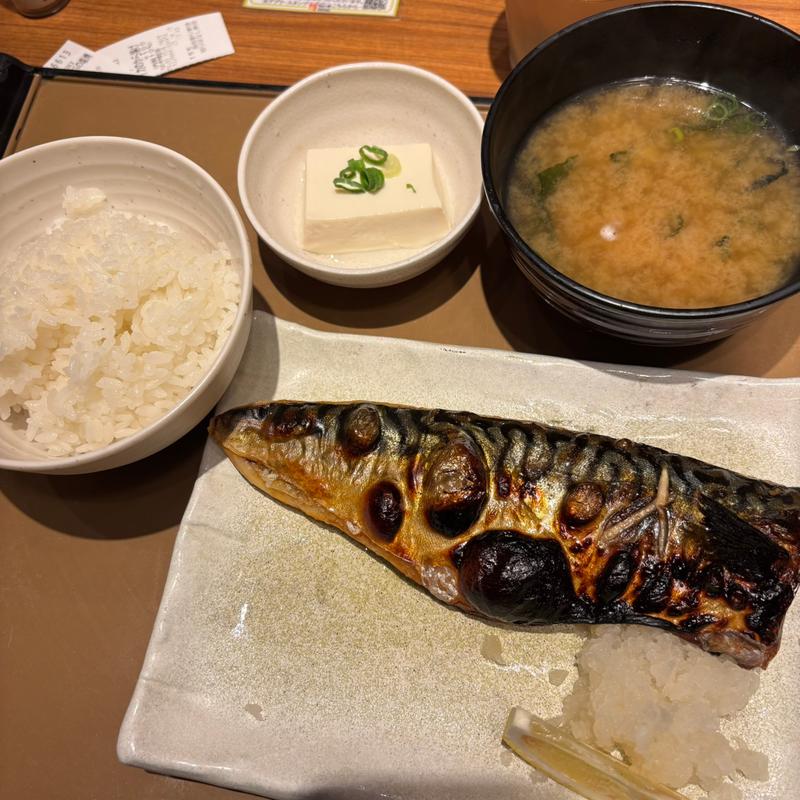 サバの塩焼き定食(やよい軒 神田北口店)