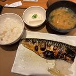 サバの塩焼き定食(やよい軒 神田北口店)