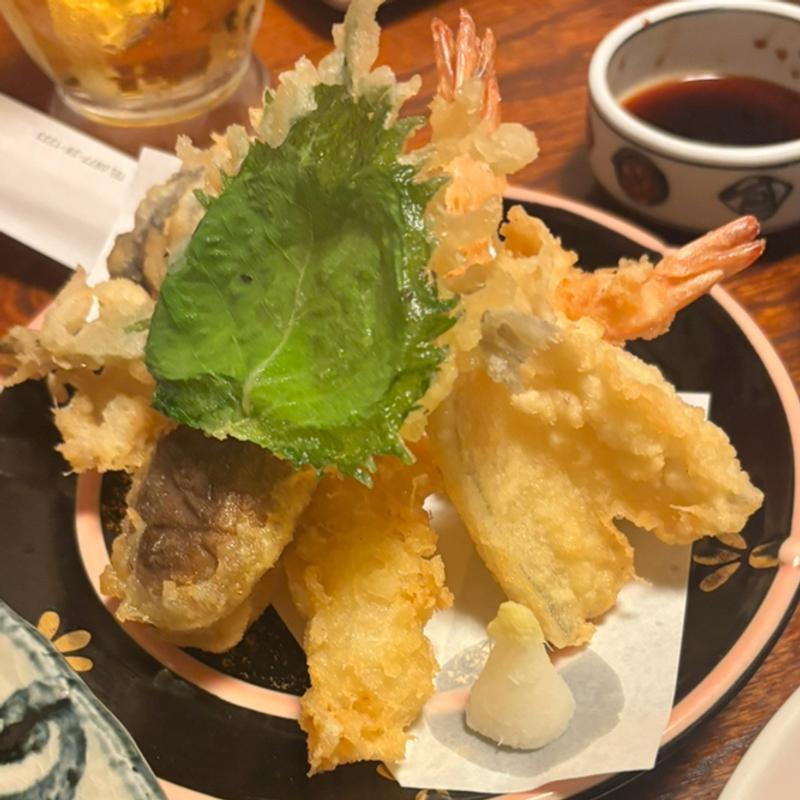 天ぷらの盛り合わせ(お食事処華 )