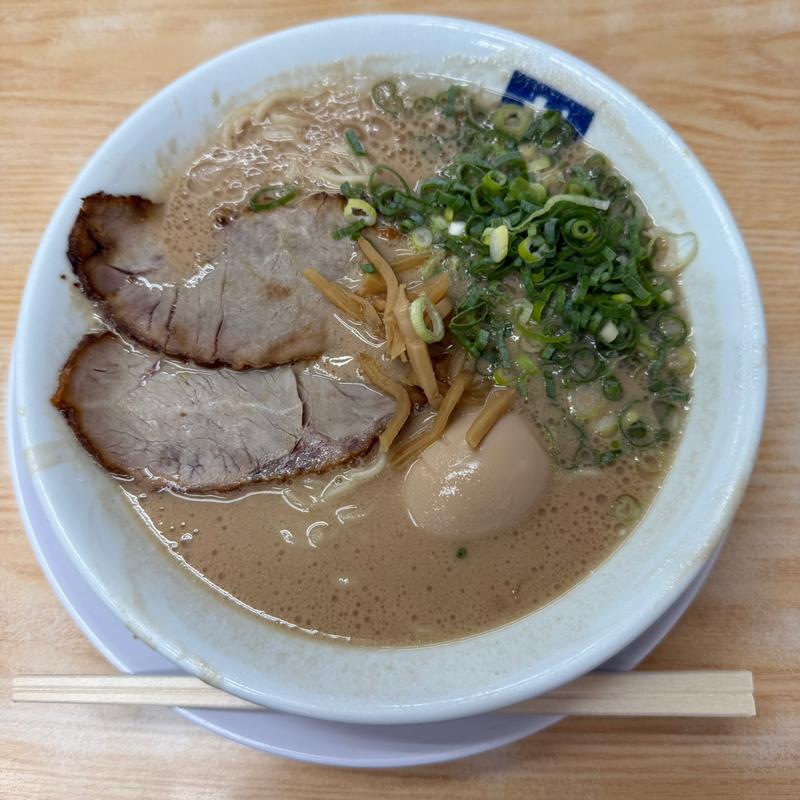 (どトンコツラーメン 魁龍 博多本店)